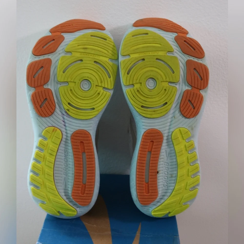 Brooks Women's Sneakers in Cream and Orange - Picture 13 of 16